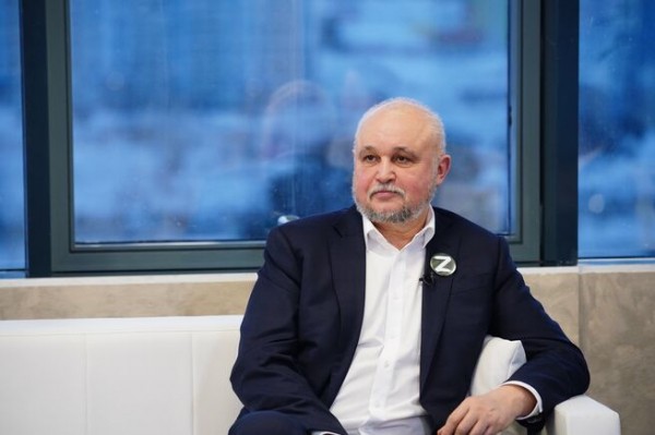 
Сергей Цивилев дал старт Году молодежи и студентов в Кузбассе и ответил на вопросы в прямом студенческом эфире                