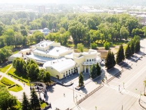 Новокузнецкому театру кукол «Сказ» присвоено имя народного артиста России Владимира Машкова Новокузнецкому театру кукол «Сказ» присвоено имя народного артиста России Владимира Машкова
