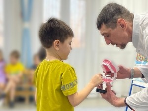 Стоматологическое здоровье должно начинаться с детства Стоматологическое здоровье должно начинаться с детства
