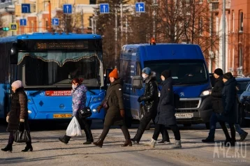 
Водитель сбил кемеровчанку на пешеходном переходе напротив драмтеатра
