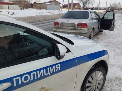 В Кузбассе водитель в &laquo;неправильном состоянии&raquo; сел за руль авто