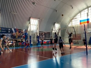 В Верх-Чебуле состоялось открытое первенство детско-юношеской спортивной школы по волейболу 