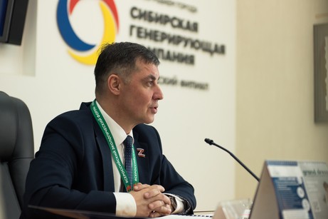 
Куда девать золу: в Кузбассе обсудили проблему вовлечения золошлаков в промышленный оборот                