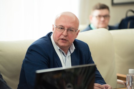
Куда девать золу: в Кузбассе обсудили проблему вовлечения золошлаков в промышленный оборот                