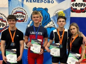 Чемпионат Кузбасса по пауэрлифтингу состоялся в Кемерове 