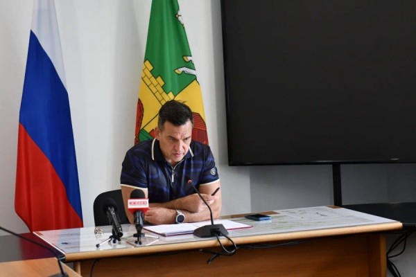 Глава Новокузнецка Сергей Кузнецов провел социальный рапорт, на котором рассмотрели ход ремонтов образовательных учреждений города Глава Новокузнецка Сергей Кузнецов провел социальный рапорт, на котором рассмотрели ход ремонтов образовательных учреждений города