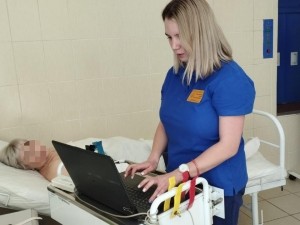 Невролог объяснил, как жара влияет на работу мозга