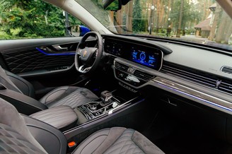 HONGQI: премиальный Китай в облике родной европейской классики
HONGQI: премиальный Китай в облике родной европейской классики