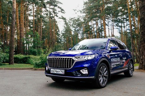 HONGQI: премиальный Китай в облике родной европейской классики
HONGQI: премиальный Китай в облике родной европейской классики