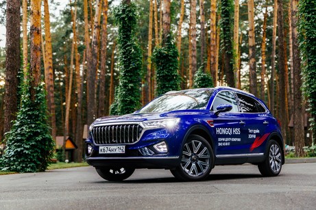 HONGQI: премиальный Китай в облике родной европейской классики
HONGQI: премиальный Китай в облике родной европейской классики
