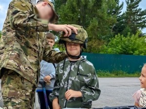 Росгвардейцы порадовали юных кузбассовцев в рамках акции &laquo;Каникулы с Росгвардией&raquo;