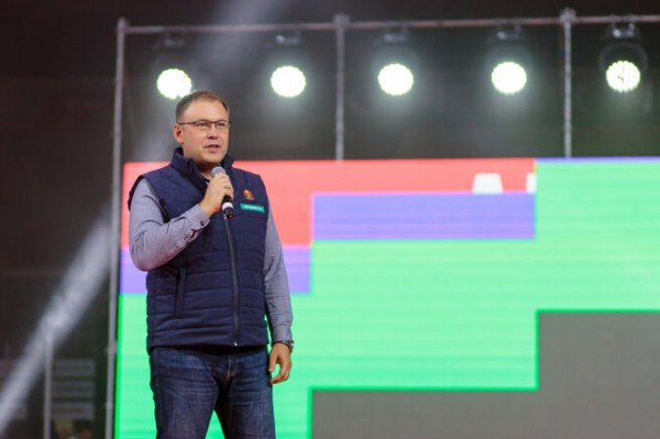 
Энергия для развития и более 800 предпринимателей: бизнес-интенсив Альфа Конфа Практика побил рекорд в Новокузнецке                