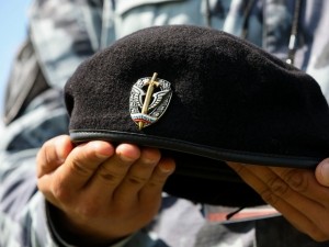 Сотрудники СОБР и ОМОН Росгвардии прошли испытания на право ношения знака отличия полицейского спецназа Сотрудники СОБР и ОМОН Росгвардии прошли испытания на право ношения знака отличия полицейского спецназа