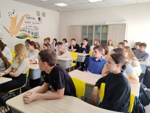 Транспортные полицейские провели профориентационное мероприятие для старшеклассников в Кемеровской области