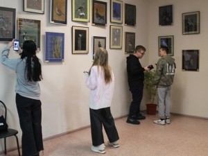 В Тяжинском историко-краеведческом музее открылась персональная выставка картин Юрия Михайлова
