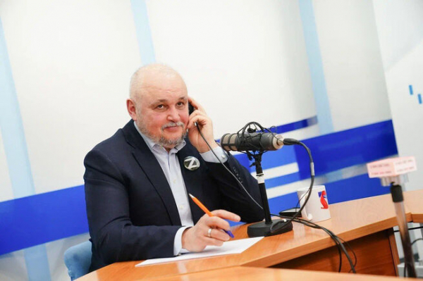 
Губернатор Сергей Цивилев ответил на вопросы кузбассовцев в прямом эфире                