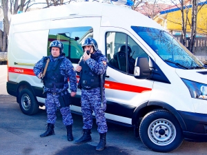 Медикам понадобилась помощь росгвардейцев из-за буйного пациента