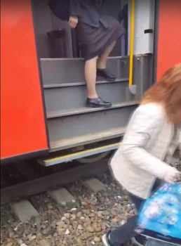 Новой электричкой оказались довольны не все жители Кемерова