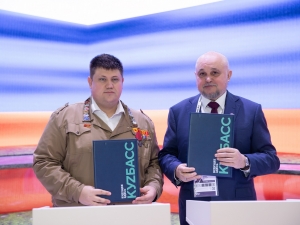Сергей Цивилев подписал соглашение о сотрудничестве с Российскими студенческими отрядами