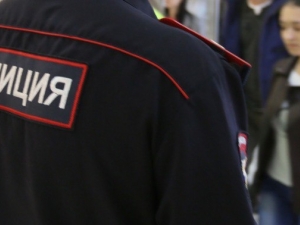 В Новокузнецке транспортные полицейские приняли участие в благотворительной акции по сбору донорской крови